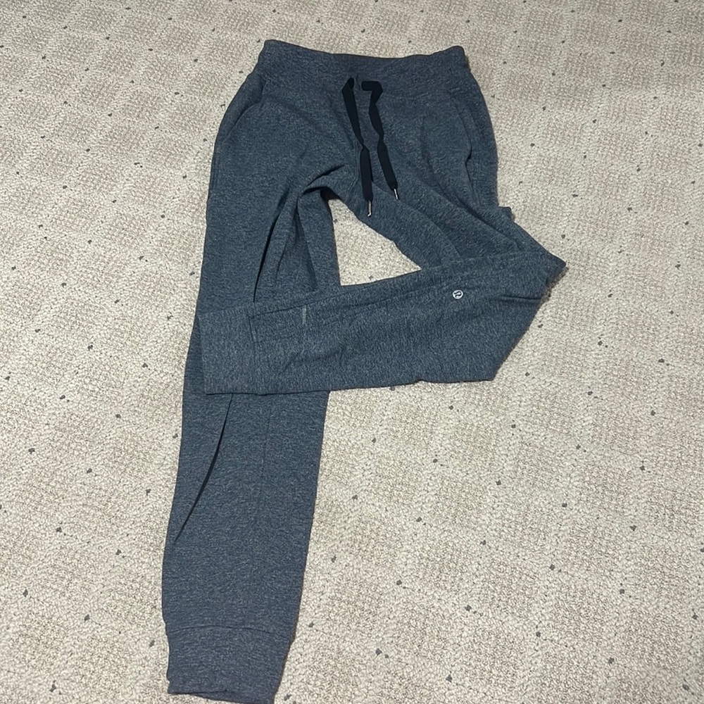 Lululemon - Womens Heather Blue Joggers - Size S